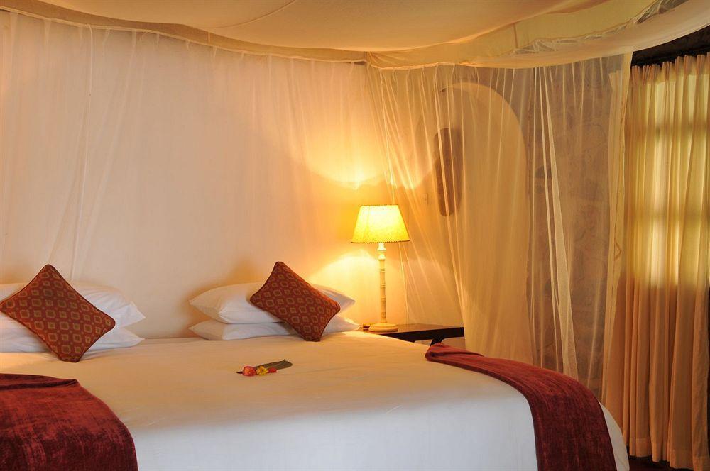 Three Cities Thorntree River Lodge Livingstone Bagian luar foto