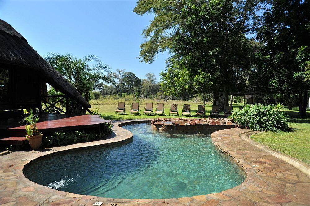 Three Cities Thorntree River Lodge Livingstone Bagian luar foto